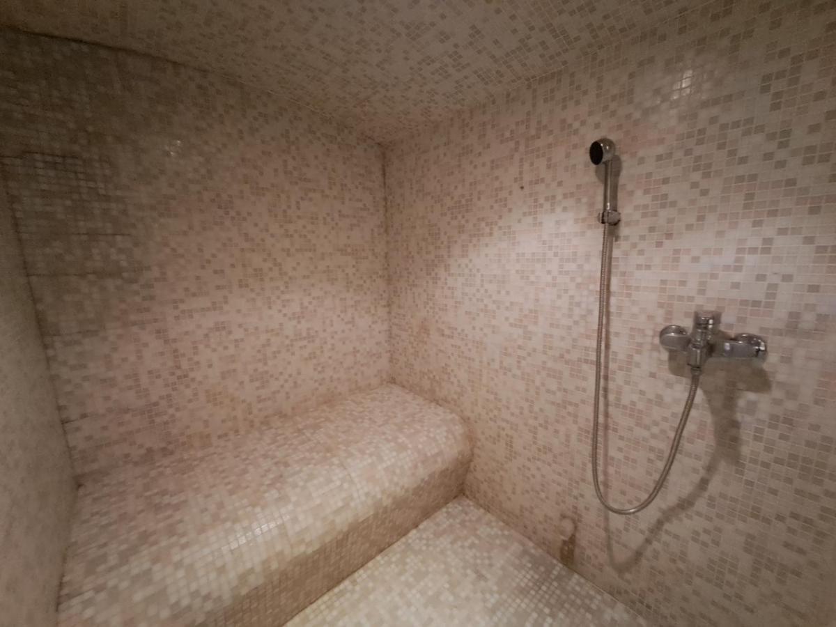 Beautyd Grey Room Centrum Gullegem Вевелгем Екстериор снимка